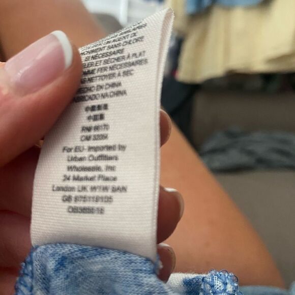 Free People Abracadabra Cold Shoulder Floral V-Neck Top Indigo Combo - Size: S - Picture 2 of 16